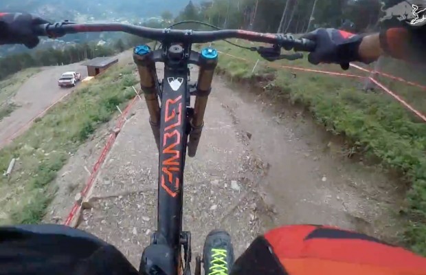 Claudio Caluori nos enseña el circuito de la Copa del Mundo de Vallnord desde su mtb