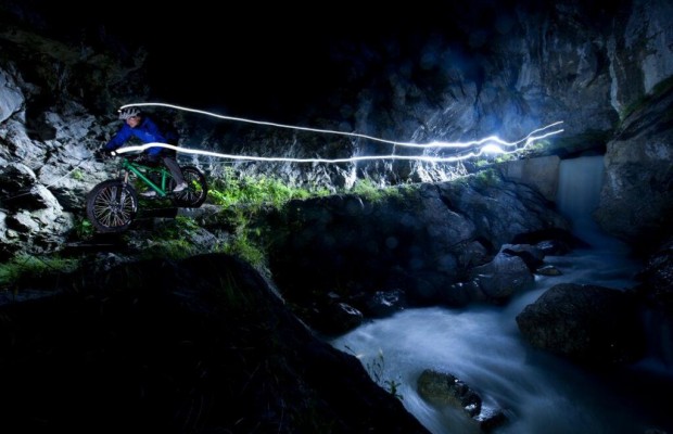 Consejos para disfrutar de una salida nocturna en mountain bike