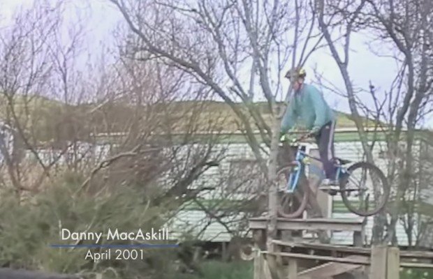 Vídeo desde los primeros días de Danny MacAskill sobre una bici  hasta ahora, un cambio increíble
