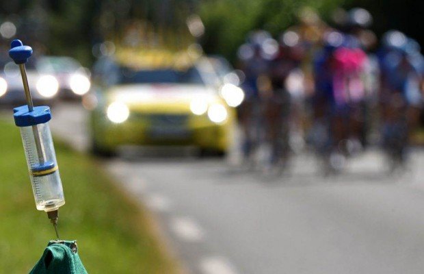 Suspenden por dopaje a un triatleta de 60 años y le echa la culpa a su mujer