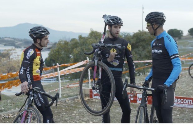 Tomi Misser nos enseña técnica de ciclocross con los mejores
