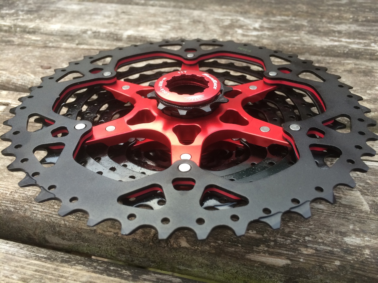 SunRace MX8 11-46. Posiblemente el cassette de 11 velocidades más barato