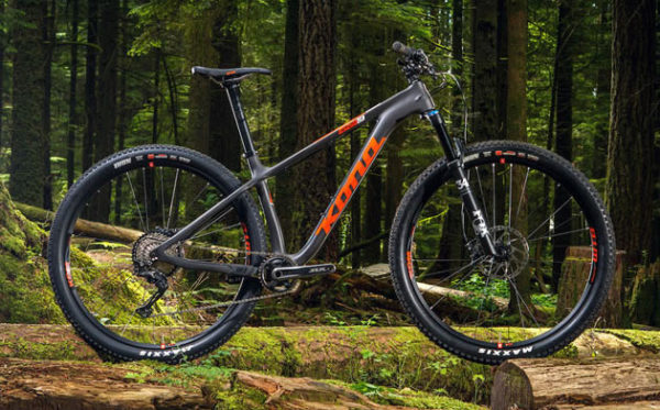 Kona Honzo Carbon 2017, Race y Trail