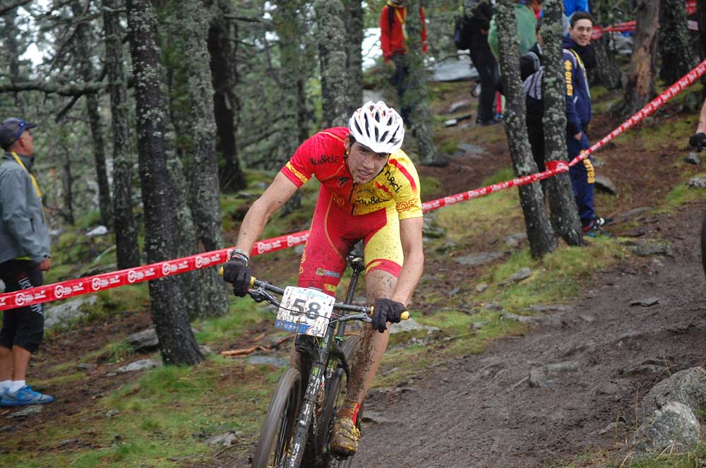 La increíble historia de Roberto Bou: de su primera bici a la élite en 5 años
