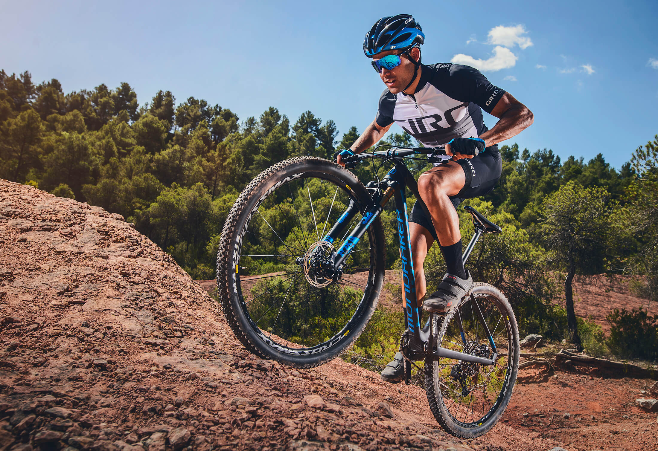 VÍDEO Mondraker Podium 2017, más ligera y con nueva geometría pero fiel a su estética