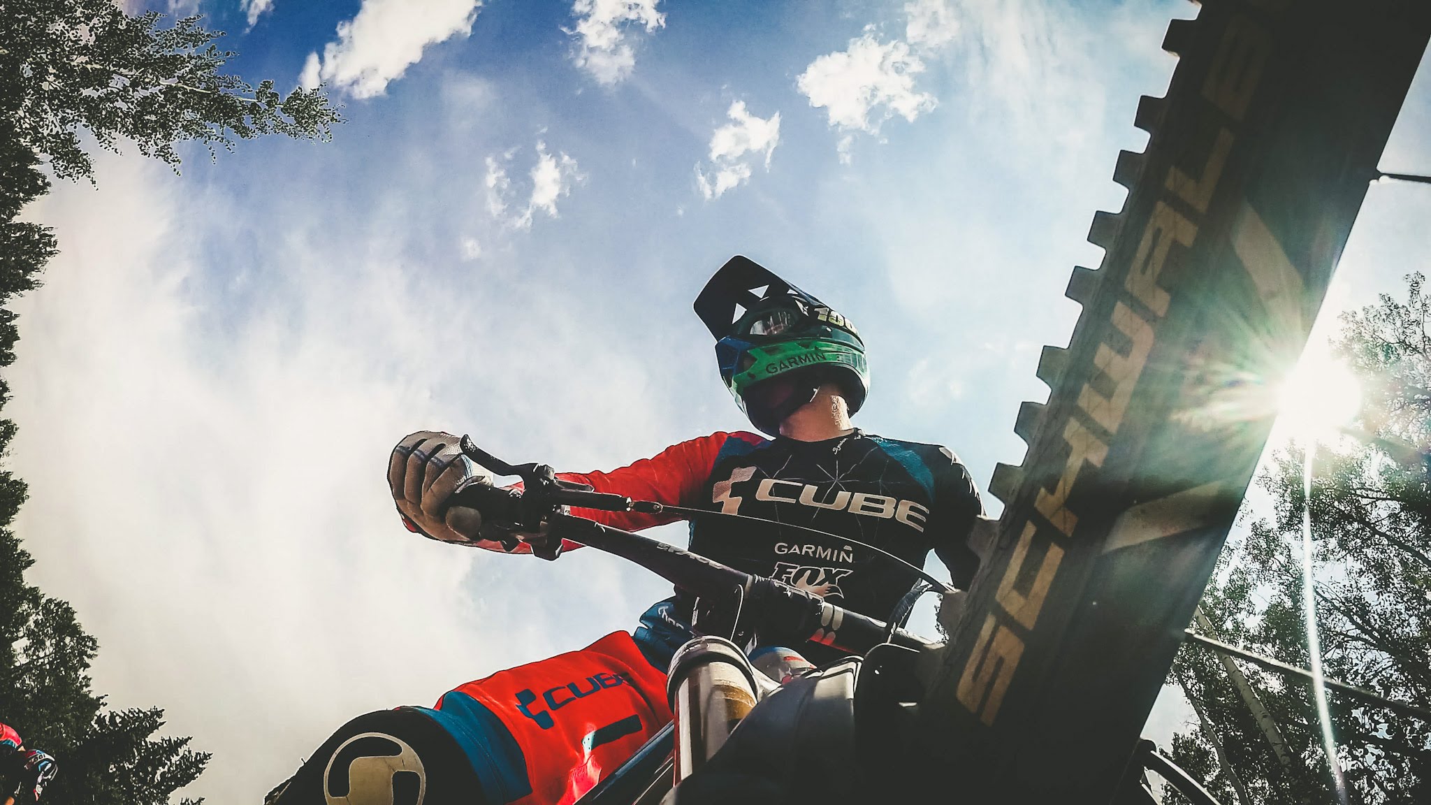 Garmin y Sony presentan nuevas cámaras de acción para competir con GoPro