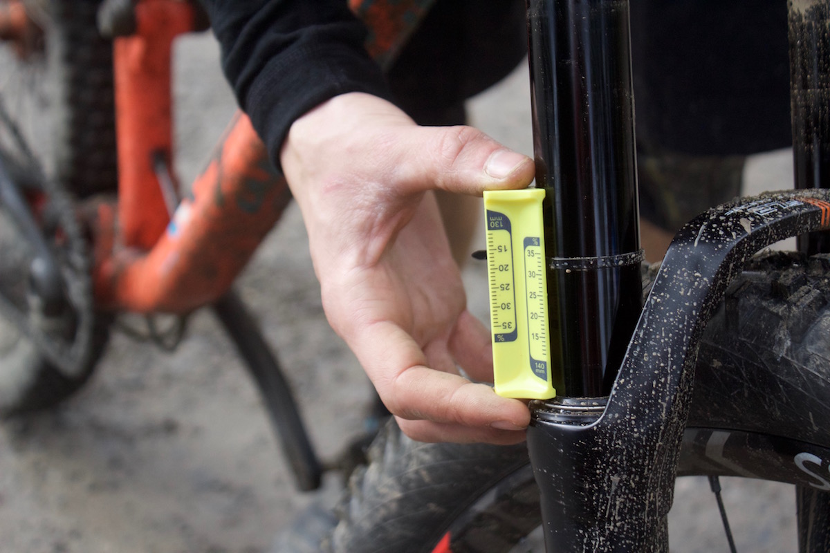 Ajusta tu suspensión de manera sencilla con Saggle