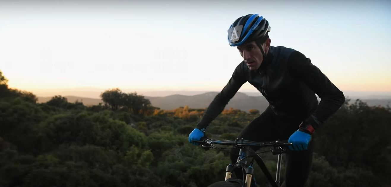Carlos Coloma ficha como líder del Primaflor Mondraker Rotor
