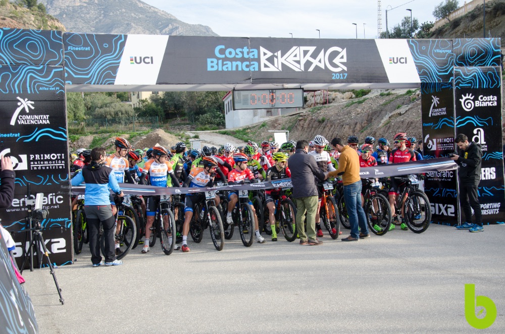Primera etapa Costa Blanca Bike Race 2017 VÍDEOS