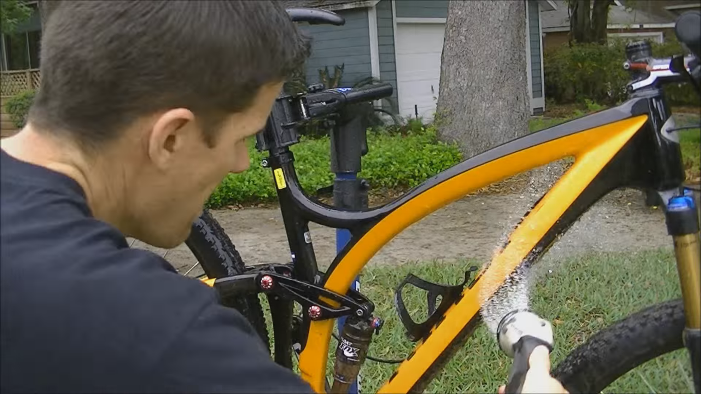 Mantén tu mountain bike tan impoluta como la de un profesional