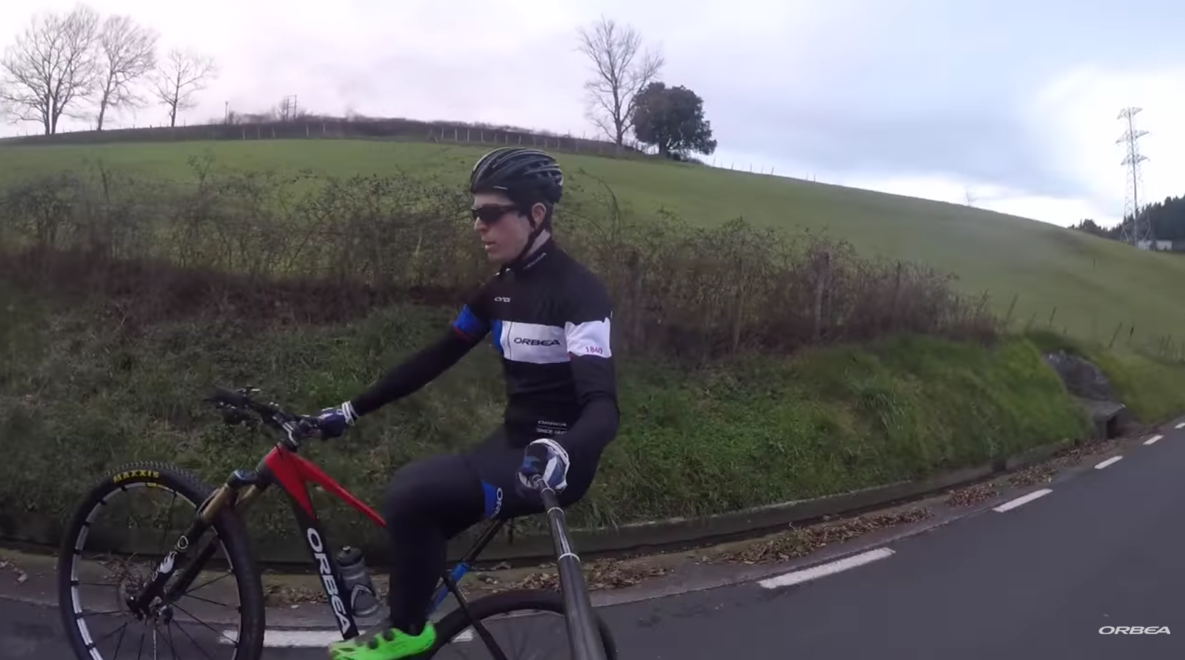 Markel y Orbea te enseñan cómo hacer un caballito con tu Mountain Bike