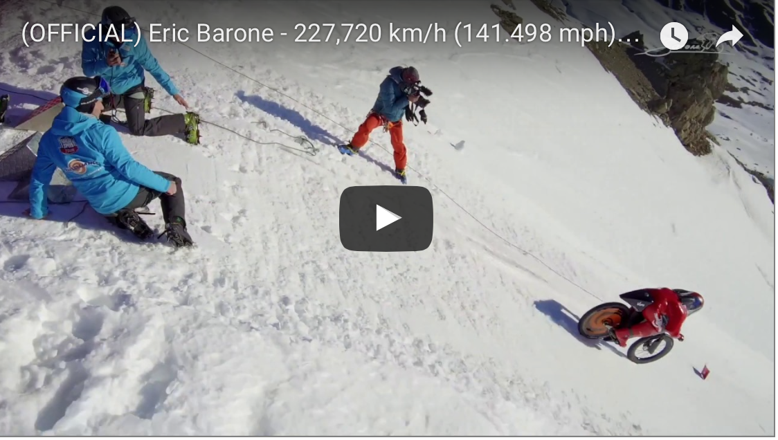 227 km/h nuevo récord de velocidad en Mountain Bike sobre nieve para Eric Barone [VÍDEO]