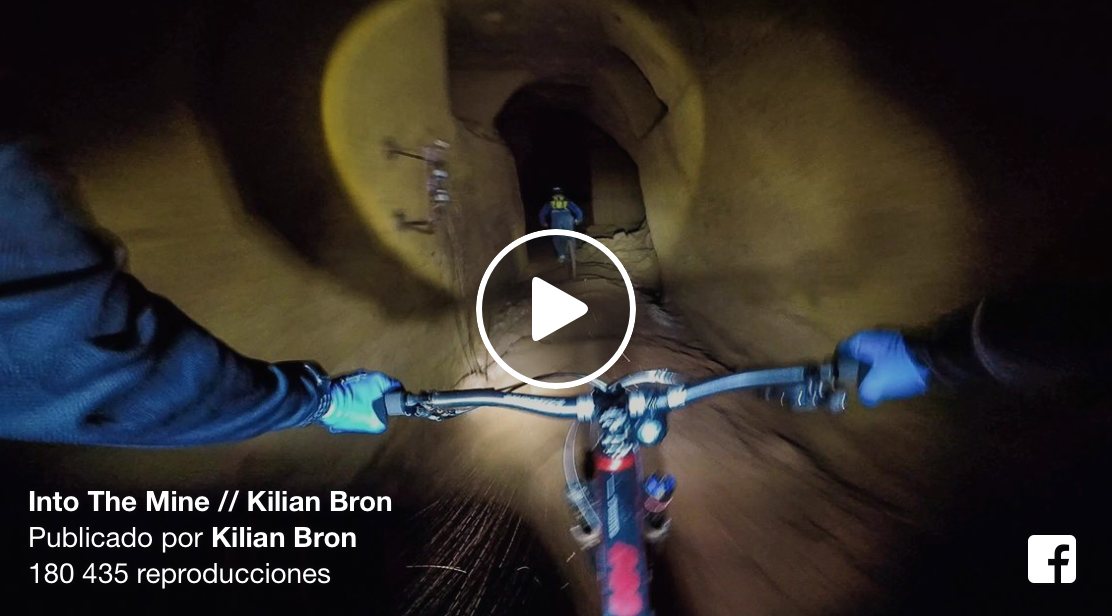 Mountain Bike dentro de una mina abandonada