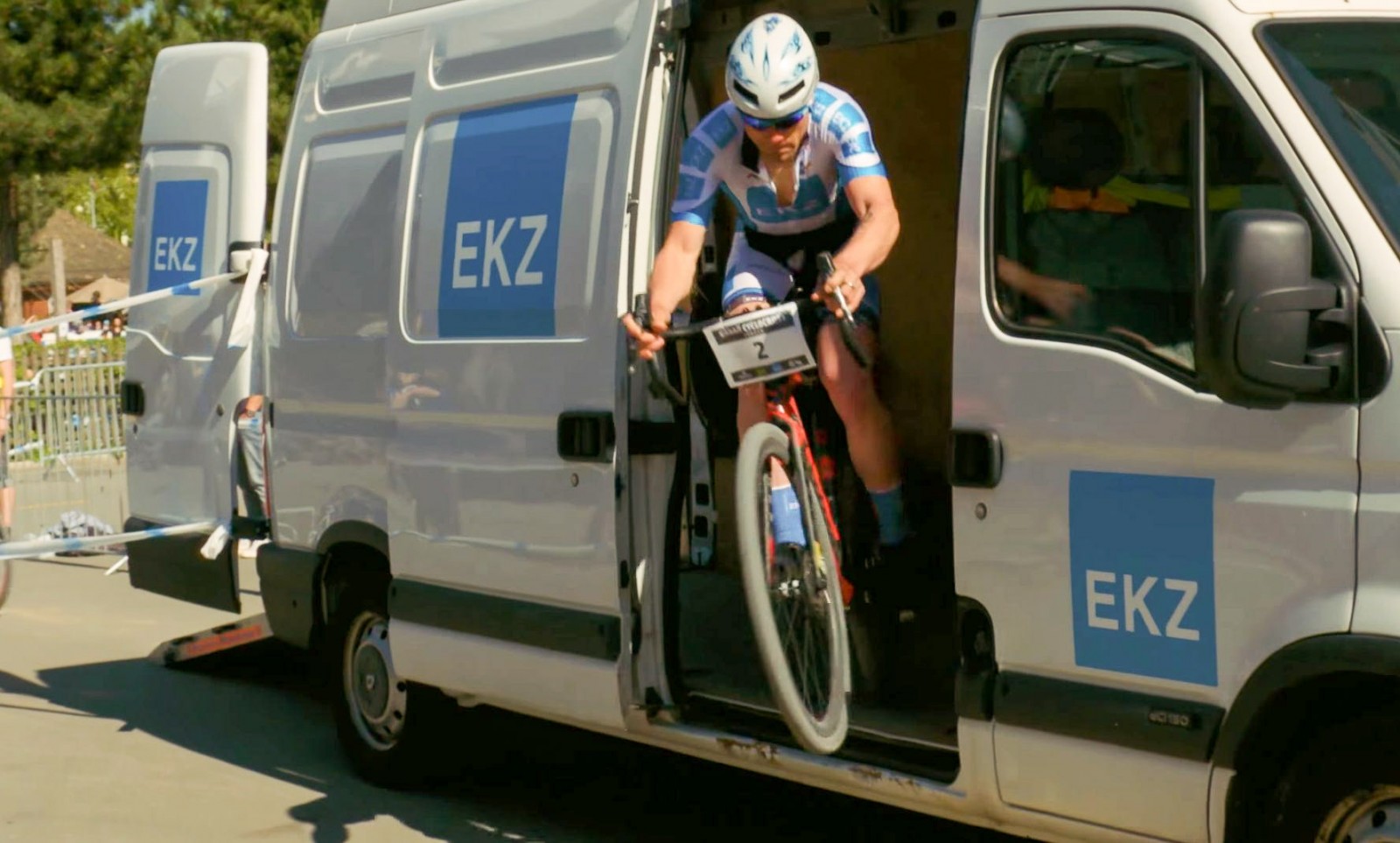 Ciclocross urbano en Zurich, espectáculo en estado puro [VÍDEO]